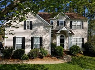 143 Spring Grove Dr, Mooresville, NC 28117