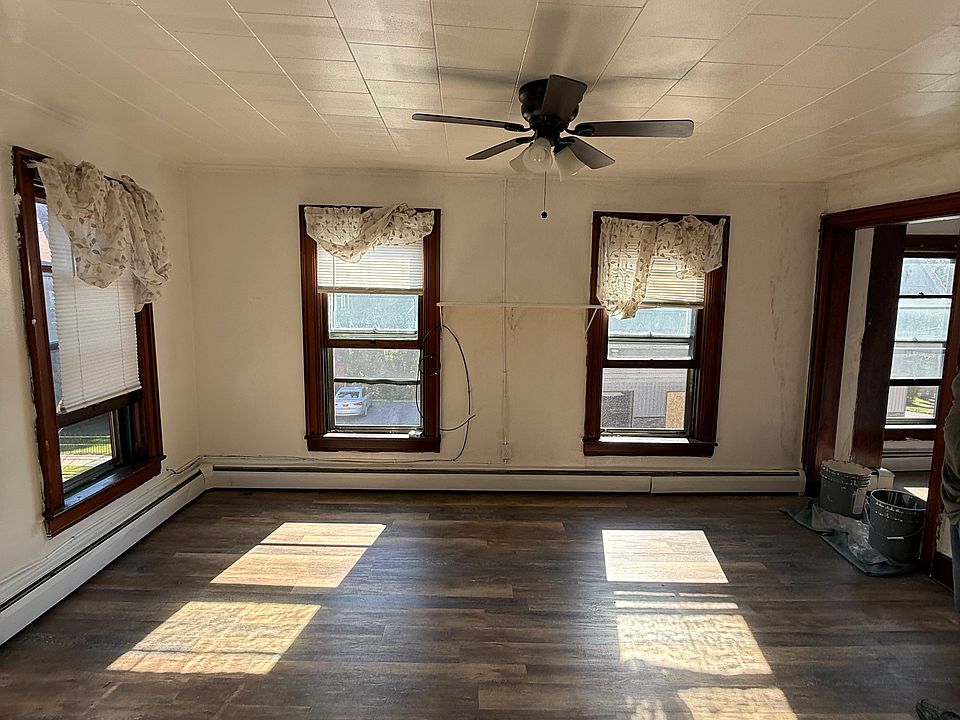 1st image of 11 Greene St #1