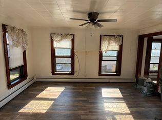11 Greene St #1, Amsterdam, NY 12010