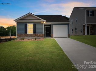 1411 5th Street Dr NE, Hickory, NC 28601