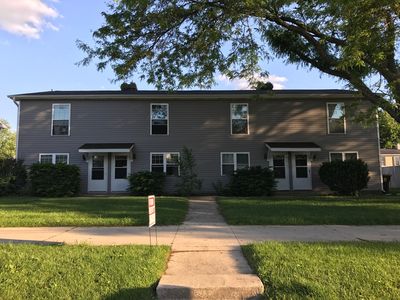 2216 Glendale Blvd, Valparaiso, IN, 46383