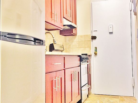 5th image of 45 1st Ave APT 4C