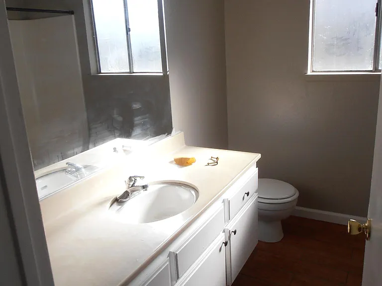 24382 Bluegrass Ct — Photo 14