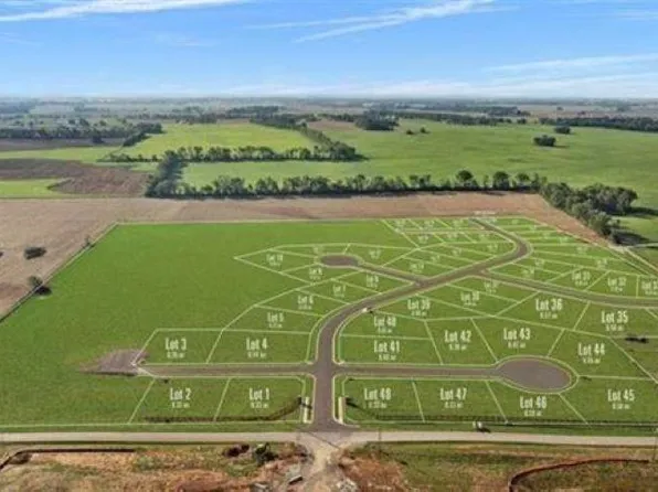 16 Lexington Rd, Bowling Green, KY 42104