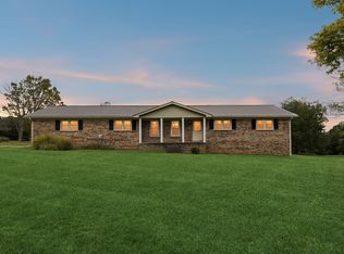 2488 Skyview Dr, Centerville, TN 37033