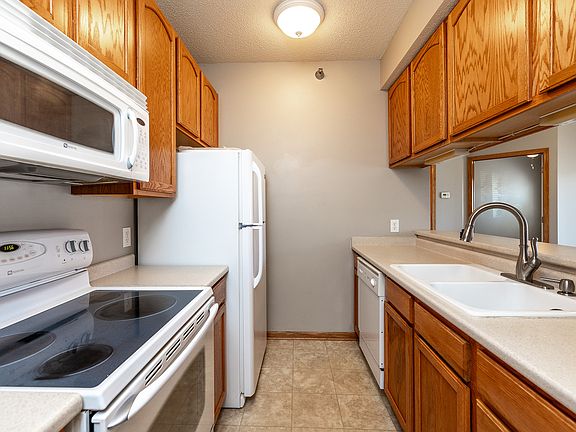 2nd image of 8601 Westown Pkwy Unit 19102