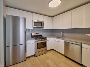 540 Main St APT 750, New York, NY 10044
