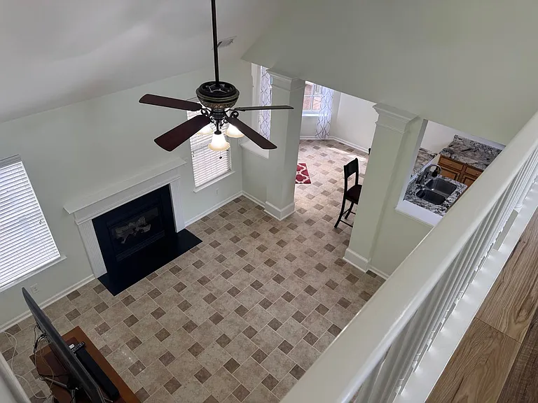 136 Madelia Pl — Photo 39