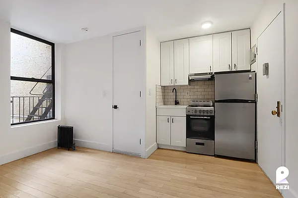 Rented by REZI | media 6