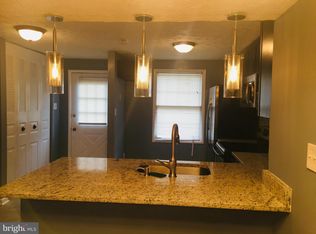 8018 Grandview Ct, Springfield, VA 22153