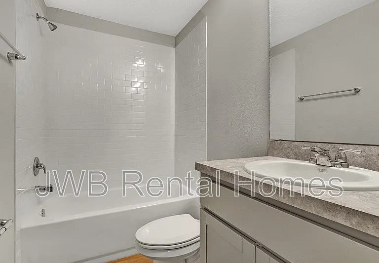 1145 Canal St — Photo 10