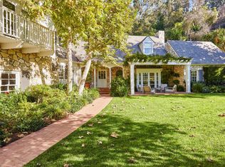 10521 Rocca Pl, Los Angeles, CA 90077