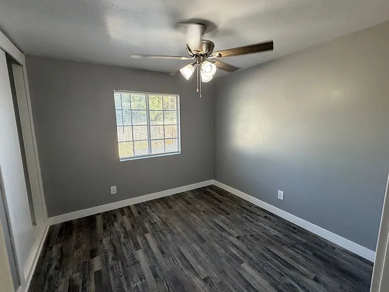 3608 Balboa Dr — Photo 35