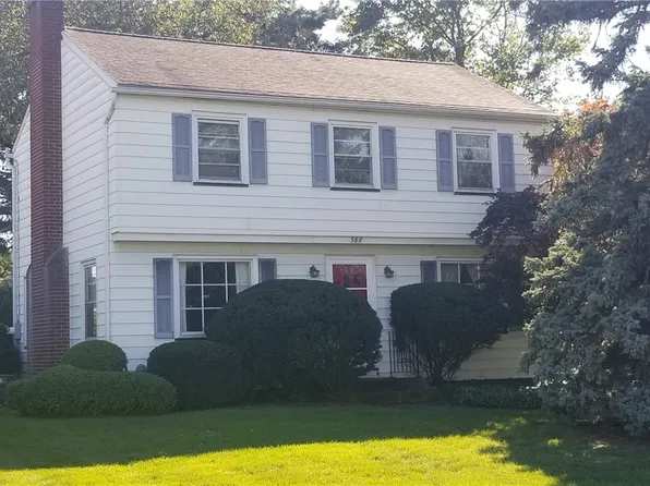 569 Barry Rd, Rochester, NY 14617