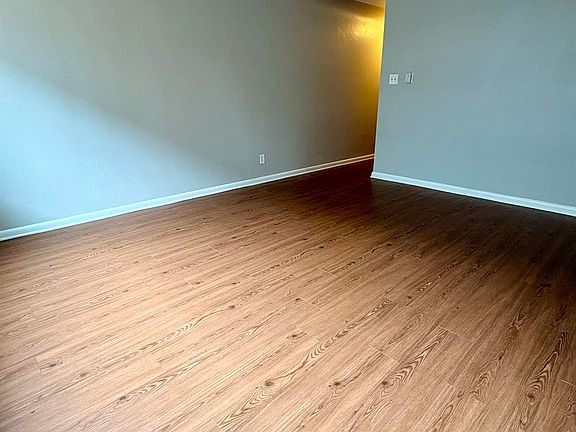 3rd image of 800 Dexter St #203