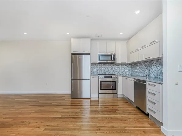 8629 Bay Pkwy #4, Brooklyn, NY 11214
