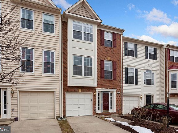 3rd image of 2503 Isham Randolph Dr