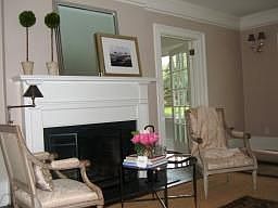 1st image of 192 Fernwood Ave