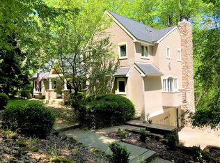 123 Forest Rd, Bradfordwoods, PA 15015