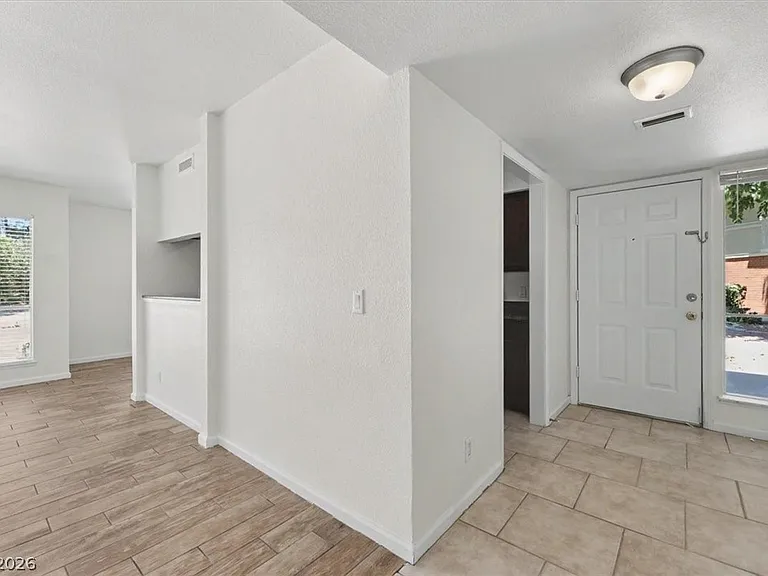 618 Oakmont Ave #2303 — Photo 7