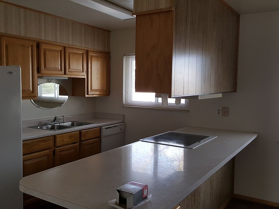 2nd image of 12821 W Warren Ave