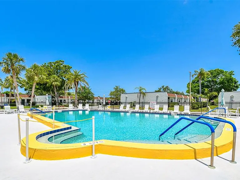9032 Mission Oaks Blvd #F — Photo 29