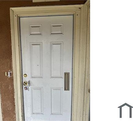 2nd image of 327 1/2 W 53rd St
