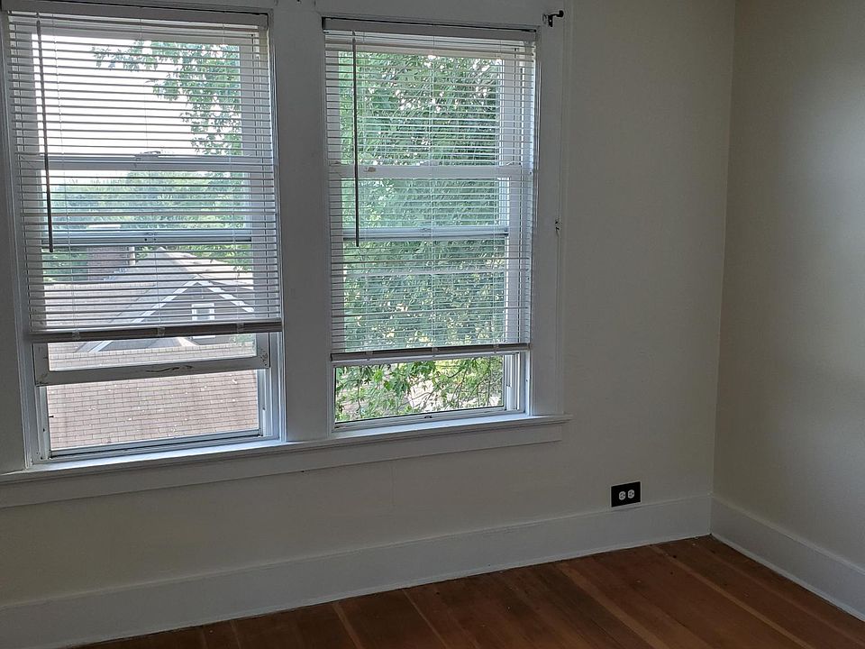 2nd image of 184 S Broad St APT 3