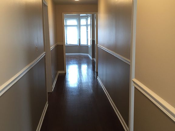 3rd image of 7840 S Loomis Blvd #2