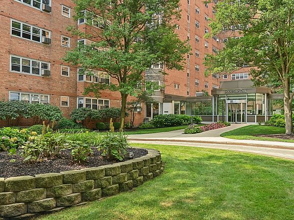 2nd image of 4980 N Marine Dr APT 234