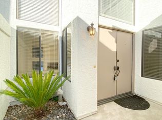 1449 Calle Lozano, Camarillo, CA 93012
