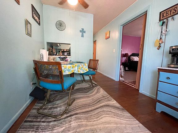 2nd image of 320 N Pacific St APT 1