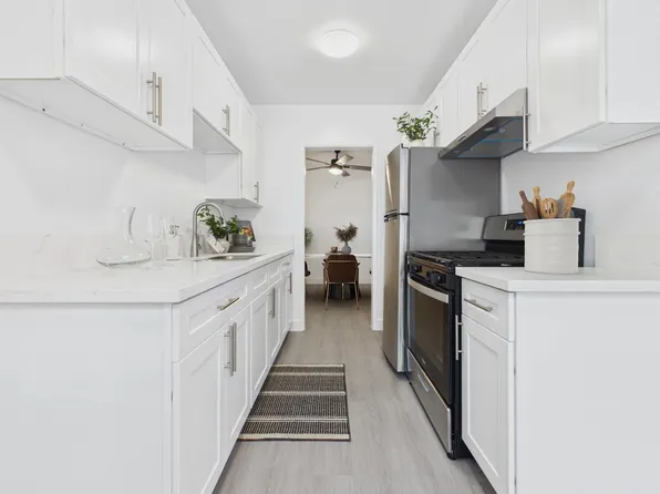 Sepulveda Apartments, 7055 Sepulveda Blvd APT 12, Van Nuys, CA 91405