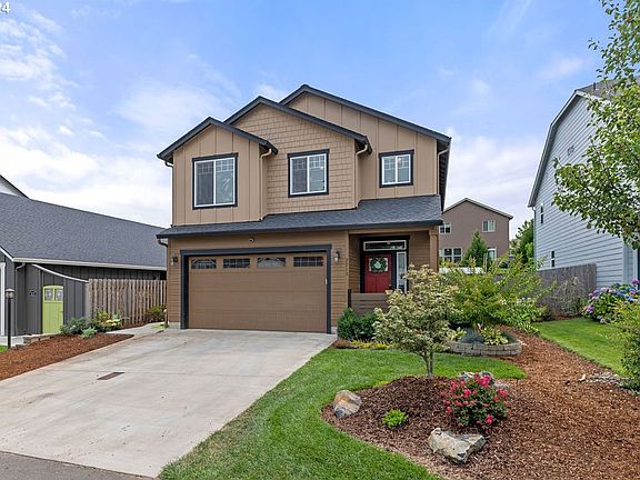 2nd image of 2213 NE Brendan Cir