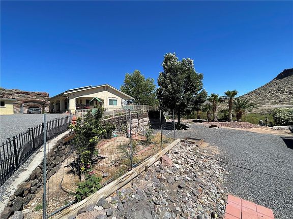 4th image of 2405 N Clack Canyon Road
