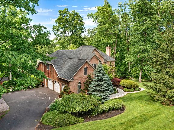 3rd image of 5501 Northwood Dr