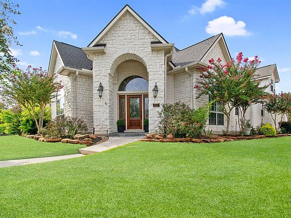 3rd image of 257 Waterford Way