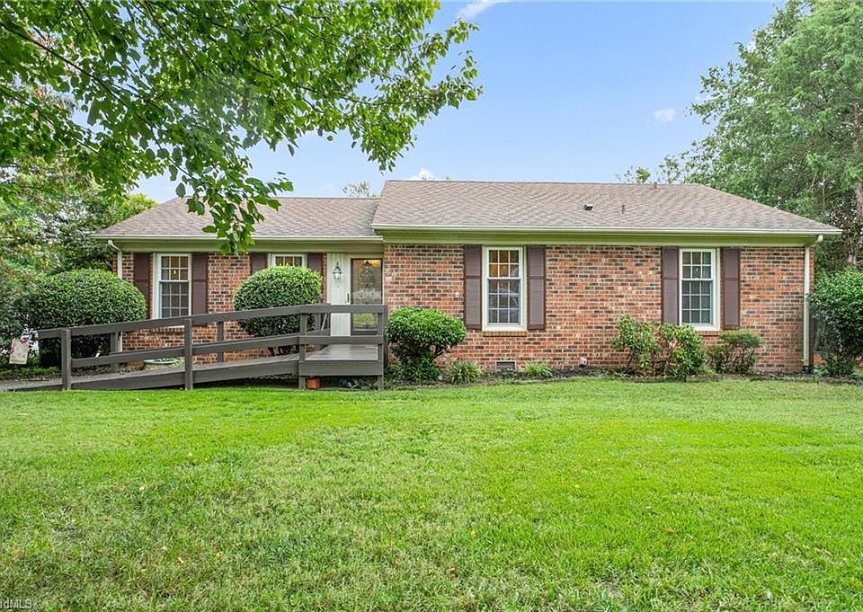1st image of 1609 Regency Dr