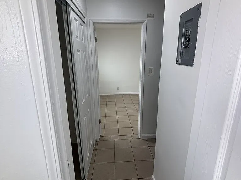 14129 Vanowen St — Photo 20