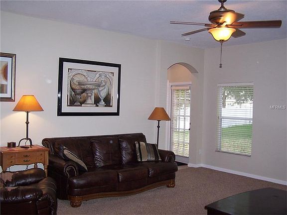 5th image of 870 Valleyway Dr
