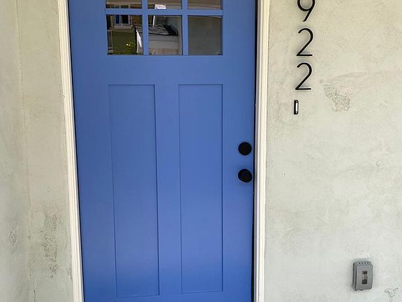A colorful door awaits your new home! There is great WIFI, ring doorbell with video, electric and gas and water and trash included. Super cute and cozy, you'll want friends to visit.