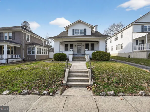 25 Evergreen Rd, Norristown, PA 19403