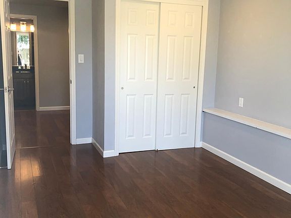 4th image of 1443 32nd Ave