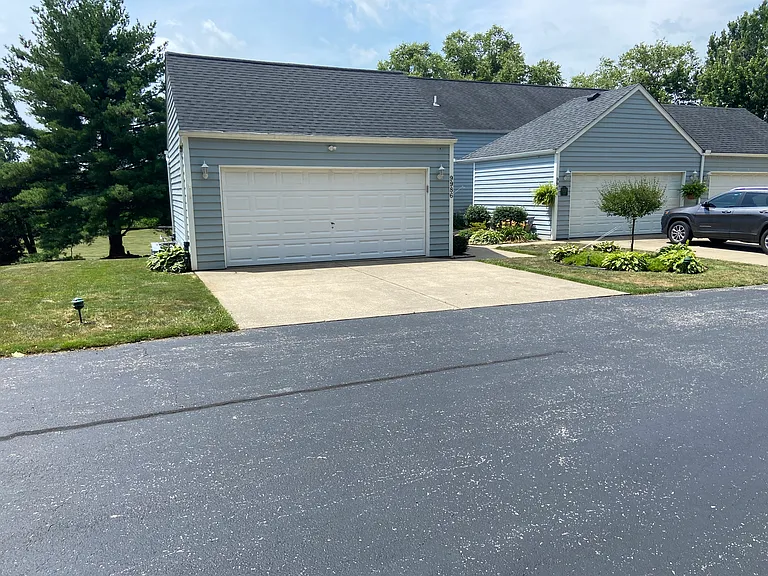 9986 Shamrock Ln — Photo 13