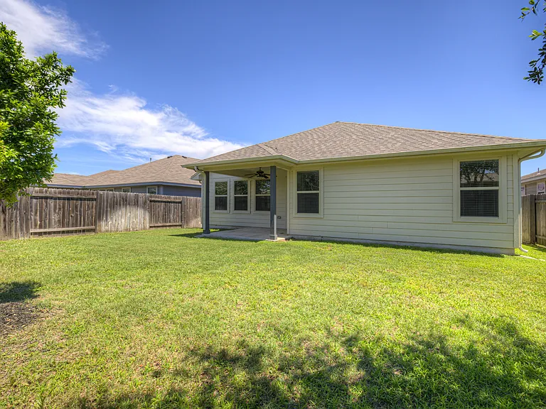 128 Sage Meadows Dr — Photo 31