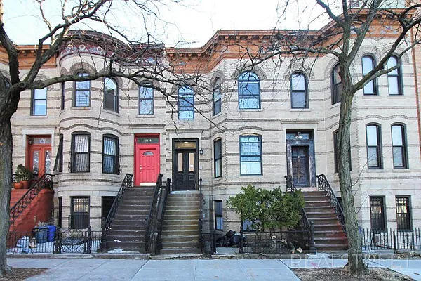 Rented by Real Street Inc | media 14