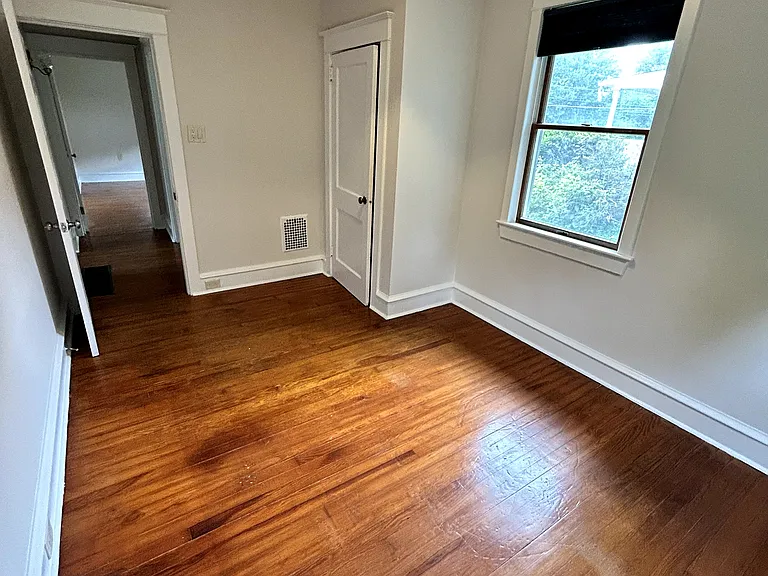 326 Tollgate Rd — Photo 17