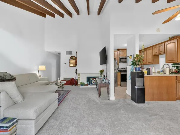 641 Woodside Sierra Unit 4, Sacramento, CA 95825