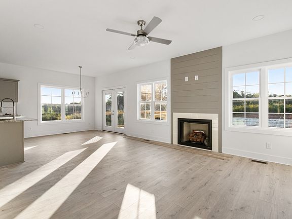 4th image of 1685 Heritage Dr Lot 41