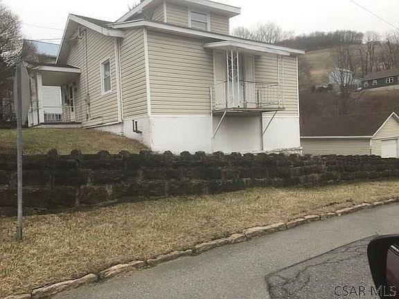 2nd image of 128 Oak St